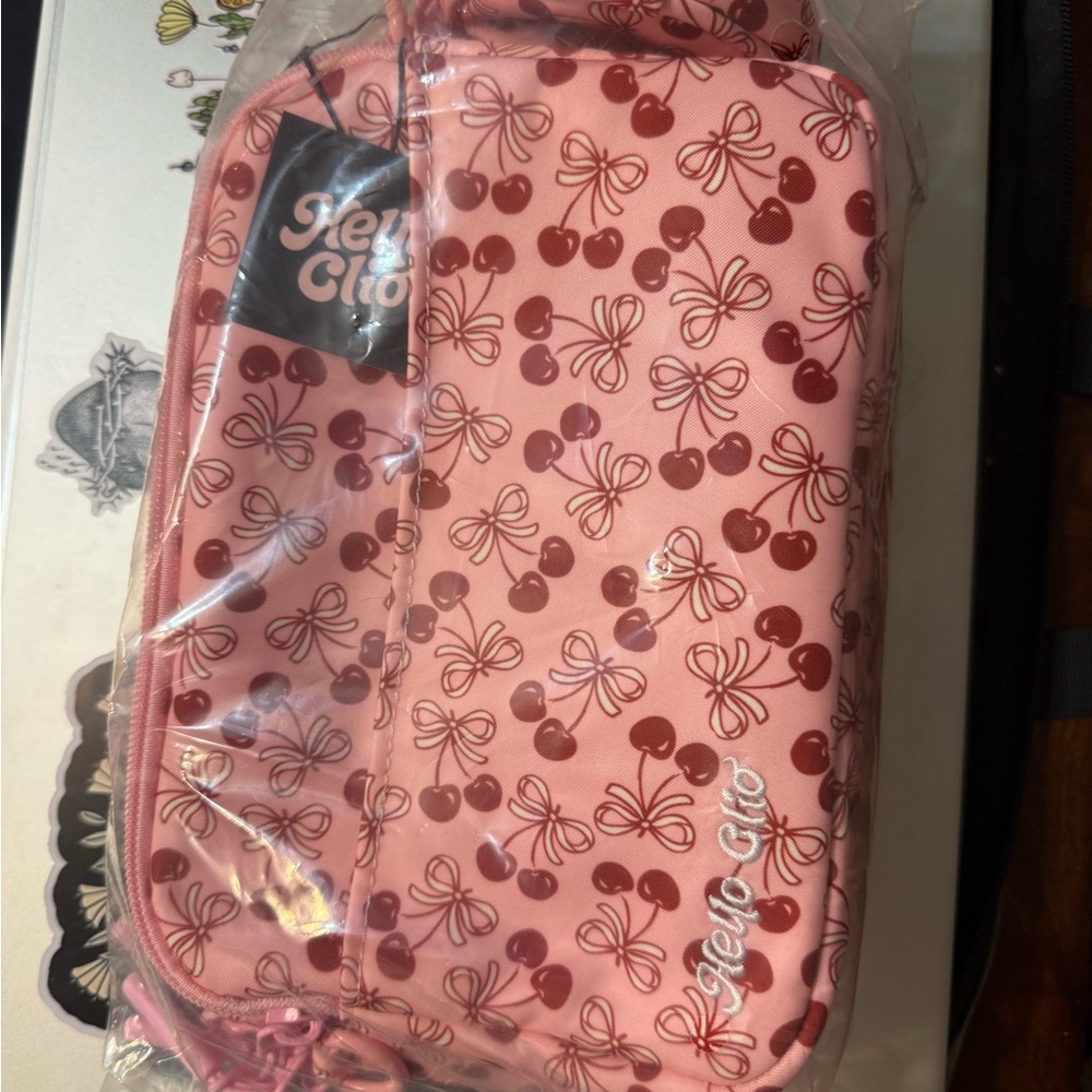 Hello Clio Pink Cherry Kindle Bag